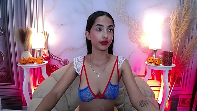 MilkyLally online show from November 1, 6:01 pm