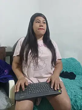 ALMAWHITE online show from October 22, 10:42 am