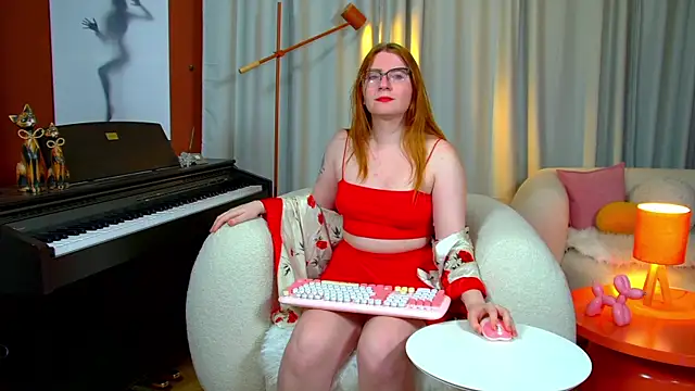 AliceAllisons online show from September 30, 6:24 pm