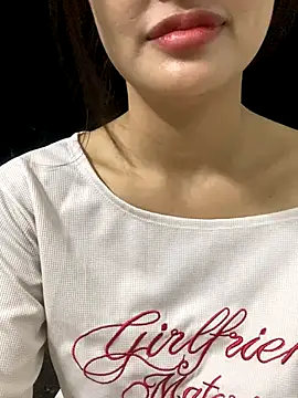   BabyShowPublic   online show from October 5, 1:27 pm