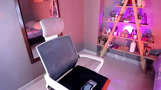 nyxmoonhells online show from September 14, 9:34 pm