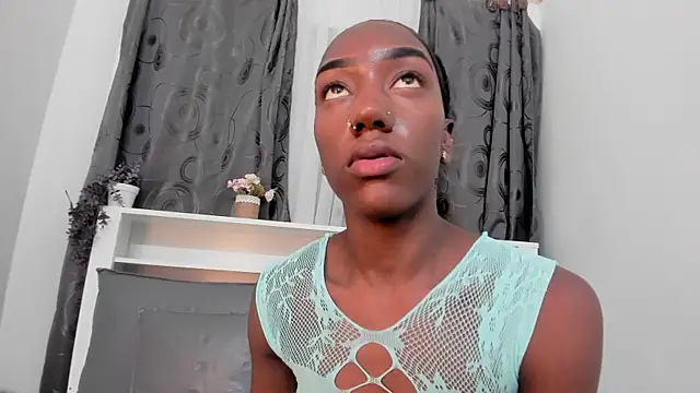 Mistt Mia online show from October 21, 7:18 pm