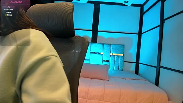 SamaraAnders  online show from April 17, 4:36 am