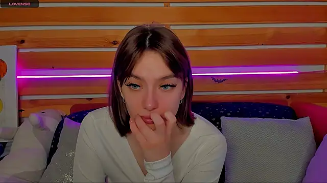 Emily Tylerr online show from February 5, 12:57 am