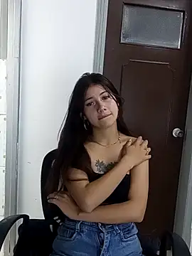 Snapshot of CharlotteSex_ chatting on September 20, 11:30 am CharlotteSex online show from September 20, 11:30 am