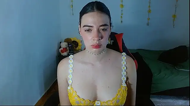 sajecrismaa online show from May 27, 8:17 pm