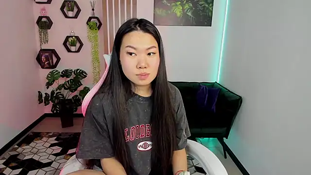 LunaPurrr online show from January 16, 11:56 pm