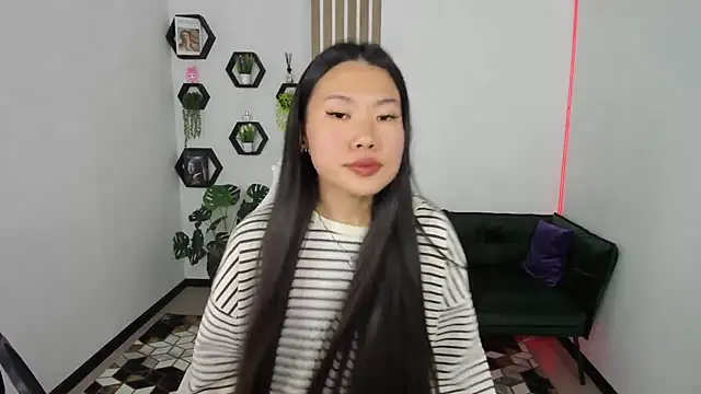 Snapshot of LunaPurrr chatting on September 24, 1:59 am LunaPurrr online show from September 24, 1:59 am