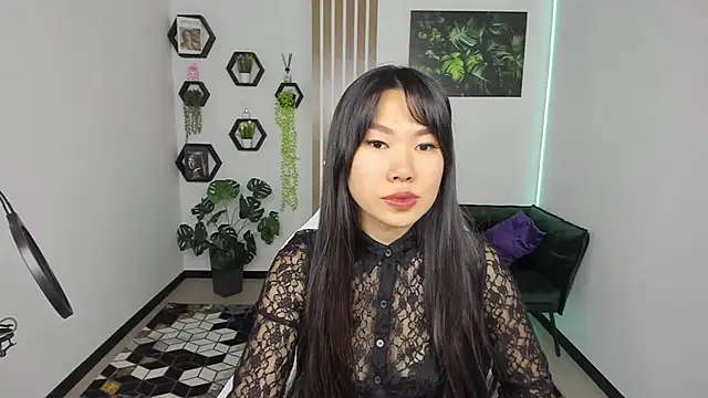 Snapshot of LunaPurrr chatting on October 7, 11:09 pm LunaPurrr online show from October 7, 11:09 pm