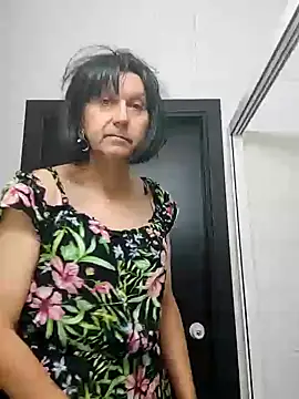 Snapshot of Emily_de_Carla chatting on October 2, 2:55 pm Emily de Carla online show from October 2, 2:55 pm