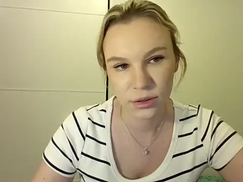 Snapshot of SadieBrilliance chatting on October 8, 6:12 pm SadieBrilliance online show from October 8, 6:12 pm