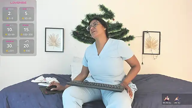  Miaa khalifa  online show from January 6, 12:31 pm