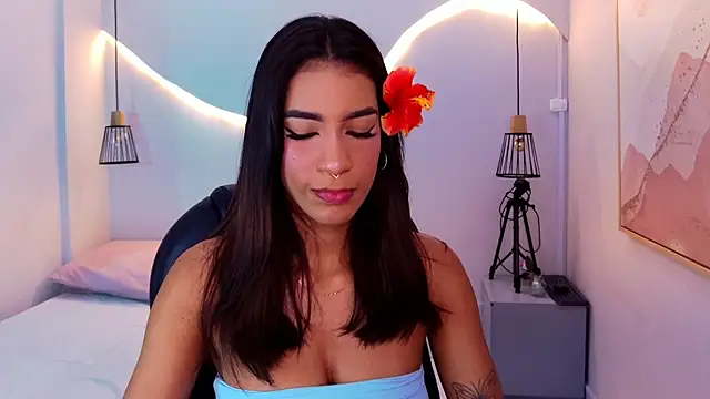 kitty collins  online show from March 30, 12:16 pm