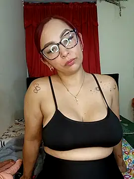 Snapshot of Vamanda05 chatting on September 12, 5:41 am Vamanda05 online show from September 12, 5:41 am