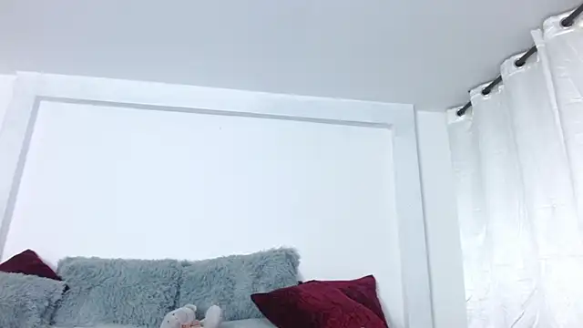 caroline spanky online show from February 13, 12:12 am