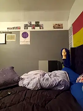 Fxckc4rl3yellis99 online show from June 17, 1:18 am