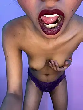 Small Titss online show from March 1, 6:13 am