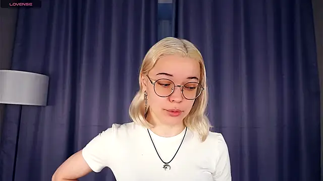 EdaKirkIin online show from November 13, 5:06 am