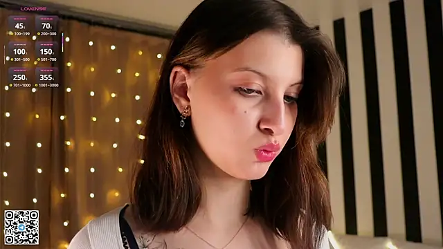 LorinaMaffitt online show from November 20, 6:31 pm