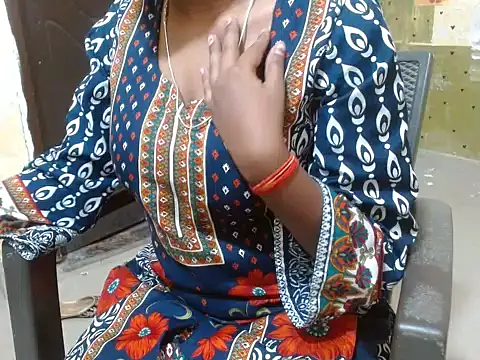 Snapshot of shallyji chatting on October 28, 6:19 am shallyji online show from October 28, 6:19 am