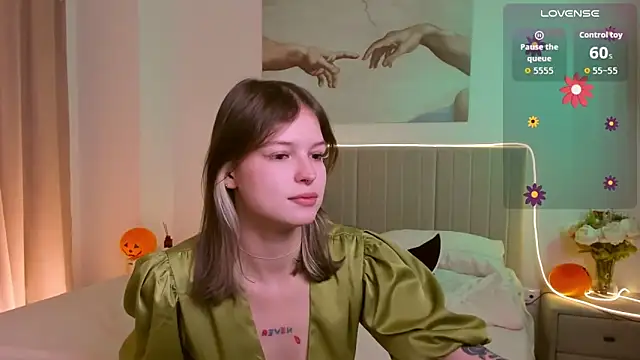 Lisa Blossom online show from November 5, 6:18 am