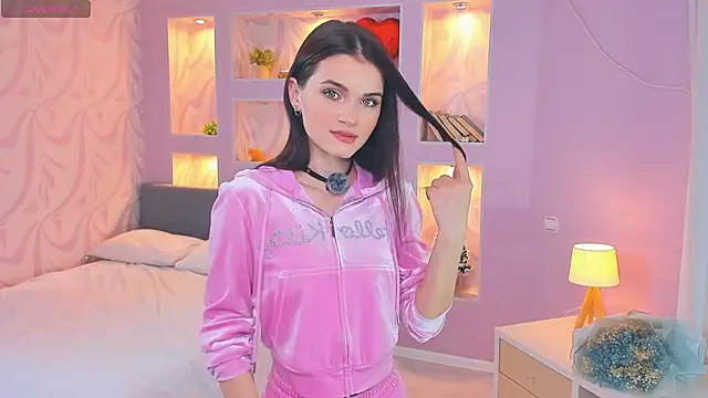 TeriRipka online show from November 26, 7:04 pm