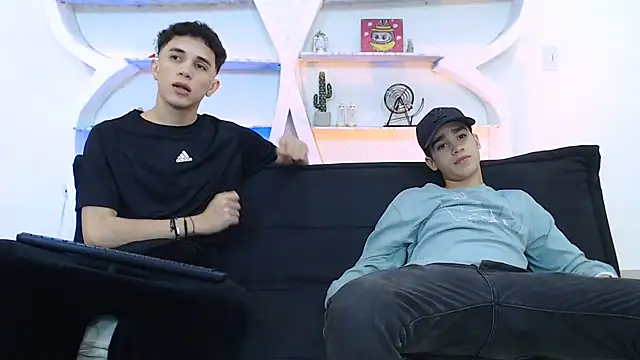 THREE GUYS HOT online show from November 19, 7:36 pm