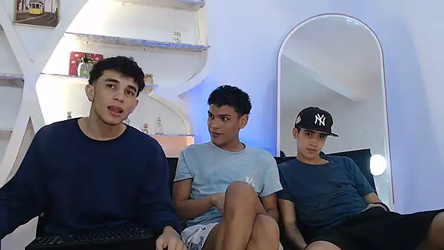 Snapshot of THREE_GUYS_HOT chatting on September 25, 7:45 pm THREE GUYS HOT online show from September 25, 7:45 pm