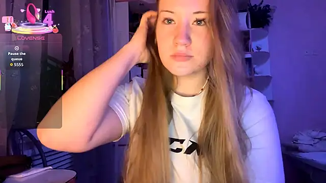 PandaFluff online show from September 12, 10:06 pm