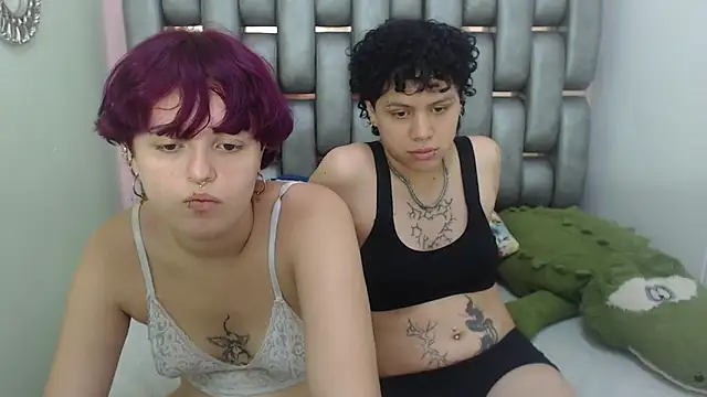 JadeAndJess  online show from September 15, 2:36 pm