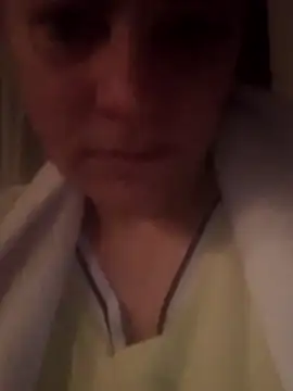 Cassandrina1 online show from December 3, 4:37 am