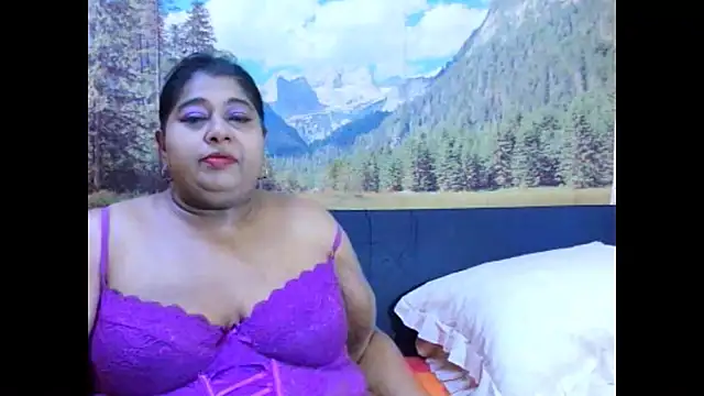 indianhoney694u online show from November 22, 6:05 am