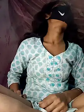 priyastrip314 online show from December 15, 6:13 pm