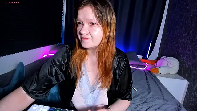 Nora lovvvv online show from December 1, 11:14 am