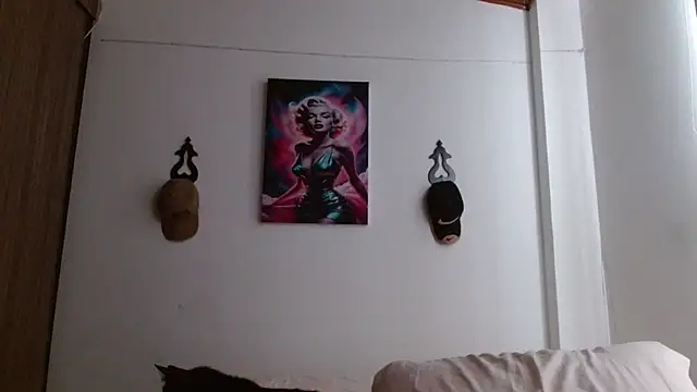 Crystal Star  online show from April 19, 6:10 pm