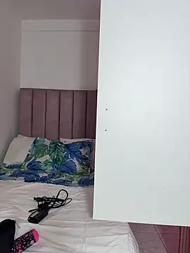 alehia cute online show from April 23, 11:51 pm