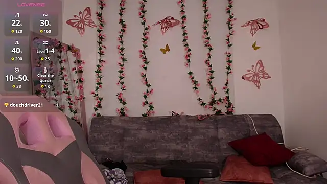 Danagh  online show from January 18, 12:51 am