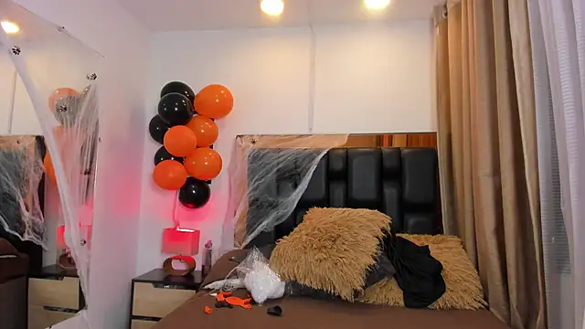 GiorgineTaylor online show from October 24, 11:17 am