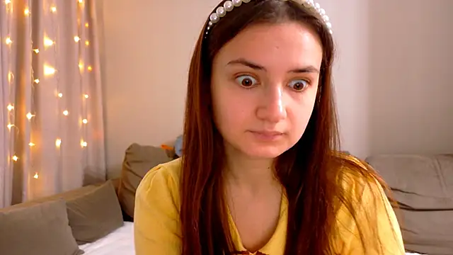 Lelia Vibe online show from December 4, 5:42 am