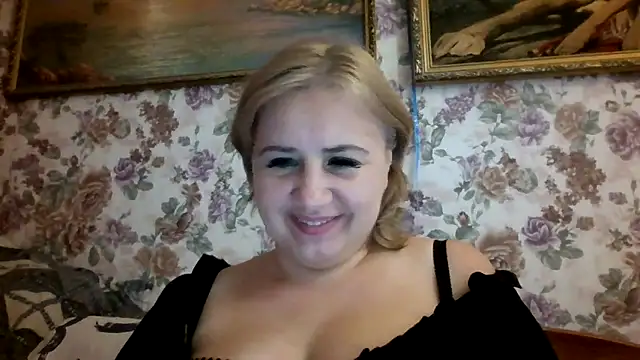 Snapshot of LustyyX chatting on October 2, 7:08 pm LustyyX online show from October 2, 7:08 pm