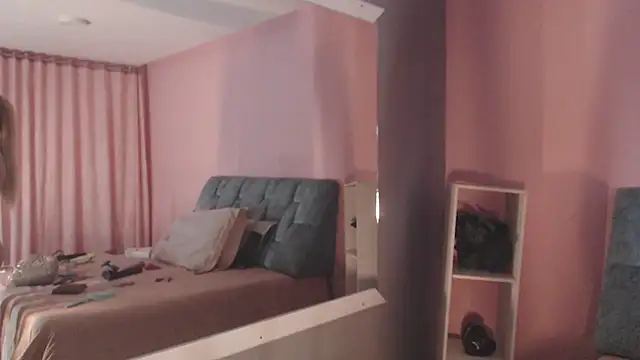 Camila Russoo online show from January 17, 9:33 pm