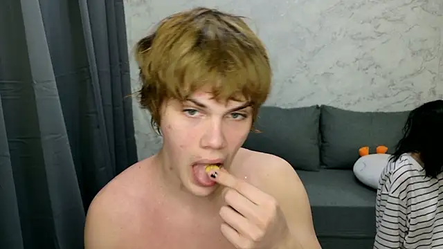 Bonnie And C1yde online show from February 5, 2:20 pm