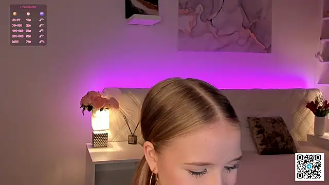 Anellyball online show from September 17, 8:45 am