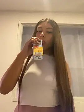 Sara-cooper2 online show from October 28, 7:08 pm