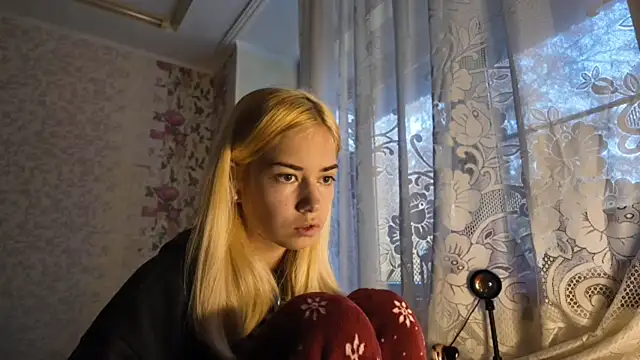 Witching Moon online show from October 7, 7:57 am