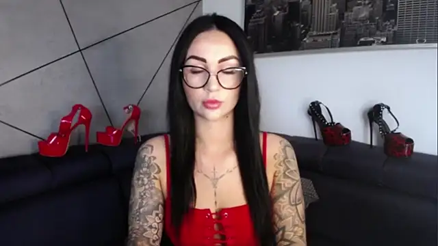 Fayestrip online show from September 28, 2:33 pm