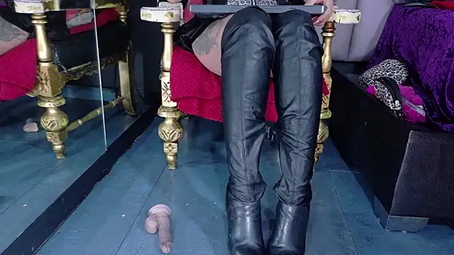 EvaSabath online show from October 7, 6:01 pm