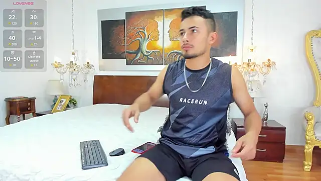 Valentiinoss online show from February 14, 9:06 pm