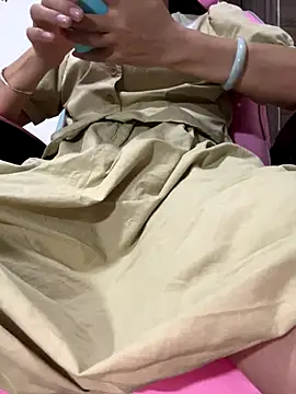 coco-o online show from September 12, 10:45 am