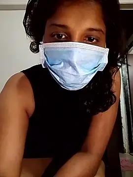 Love Foreverr12 online show from November 3, 10:41 am